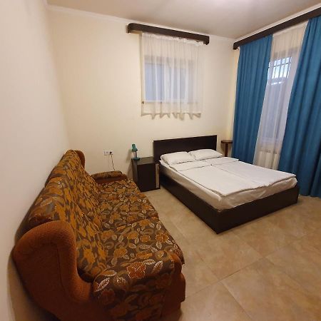 Capsule Hostel In The Old City Of Yerevan Exterior foto